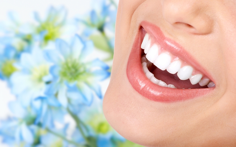 Foods & Drinks To Avoid After Whitening Procedure