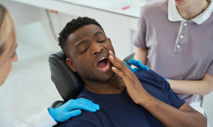 need an emergency dentist for a dental abscess