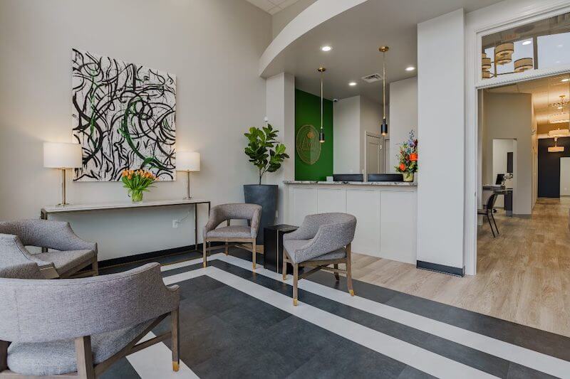 dental office -pearl dental studio
