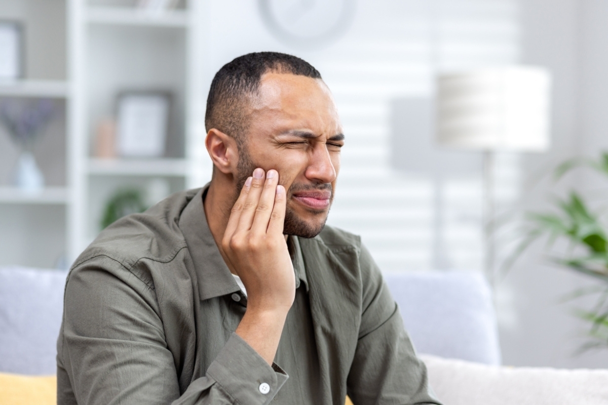 risks of delaying visiting an emergency dentist