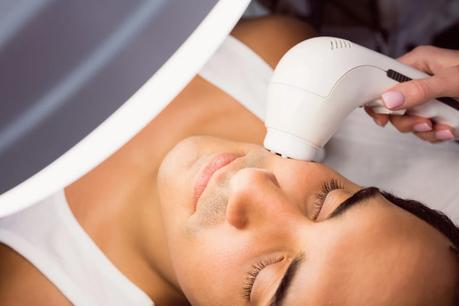 Featured image for “Cold Laser Therapy Benefits for TMJ Explained by Dr. Hitesh Patel”