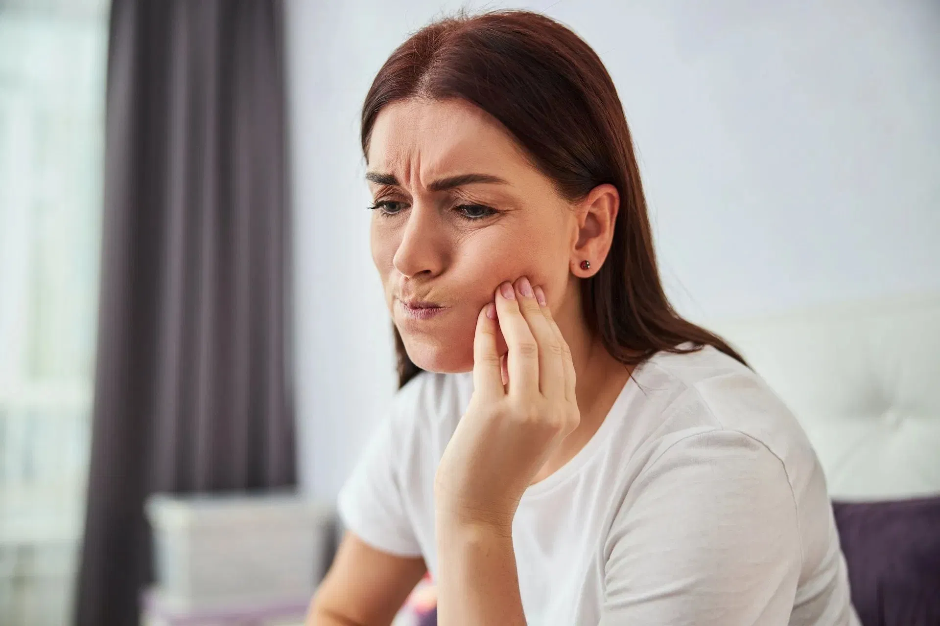 Featured image for “Exploring Non-Surgical TMJ Treatment Options: Benefits and Comparisons”